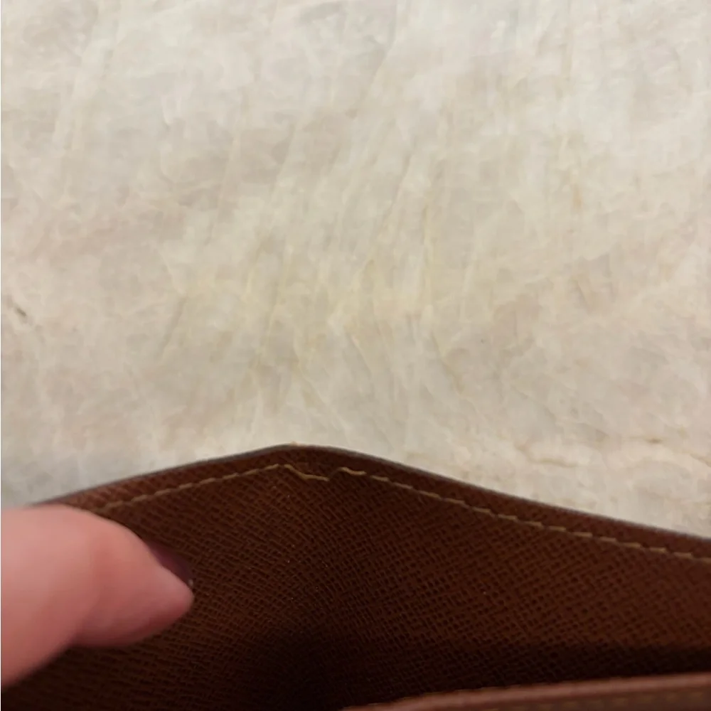Louis Vuitton stamp says